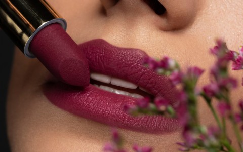 Winter Blooming Petalips - PUPA Milano